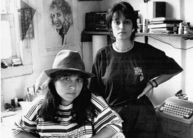 Ada Elba junto a Liuba María Hevia, su compañera de vida y de presupuestos estéticos.